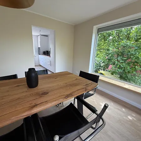 Holiday home Familienfreundliches Haus Mit Garten In Alt Meteln