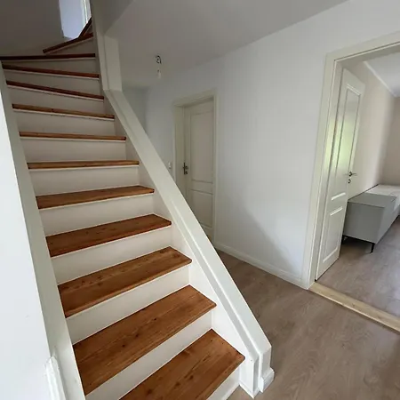 Holiday home Familienfreundliches Haus Mit Garten In Alt Meteln