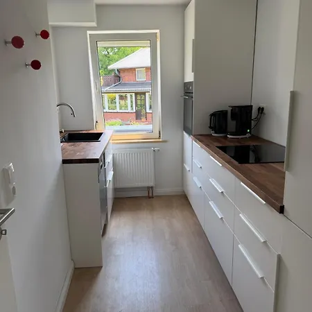 Familienfreundliches Haus Mit Garten In Alt Meteln