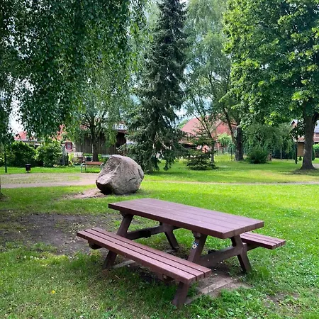Familienfreundliches Haus Mit Garten In Holiday home *