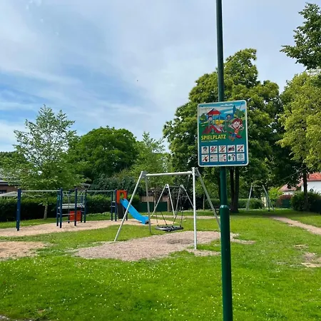 Familienfreundliches Haus Mit Garten In Alt Meteln